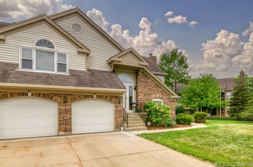 65 Willow Pkwy, Buffalo Grove, IL 60089-4633
