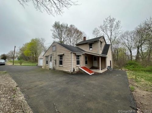 76 Kane St, Southington CT  06489-2510 exterior