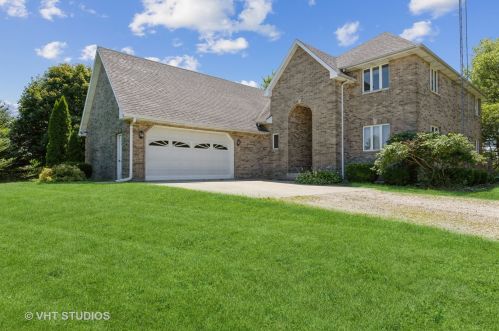 3440 Hermann Rd, Lee, IL 60530-9628