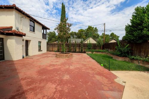 1267 Canal Dr, Turlock CA  95380-4159 exterior