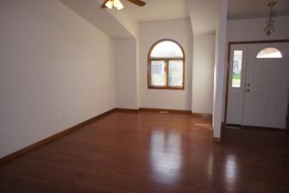 2700 Findley Dr, Springfield IL  62704-4279 exterior