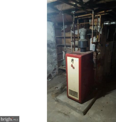 30 Woodland St, Trenton NJ 08610-6147 exterior