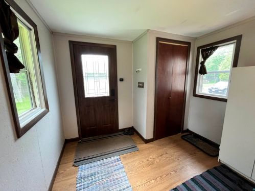 44 Johnson Rd, Esko, MN 55733-9634