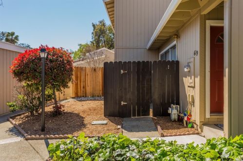 619 Beelard Dr, Vacaville, CA 95687-5854