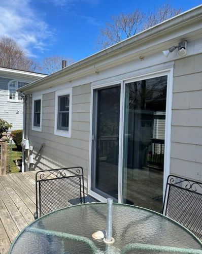 37 Whitwell Ave, Middletown RI  02840-2266 exterior