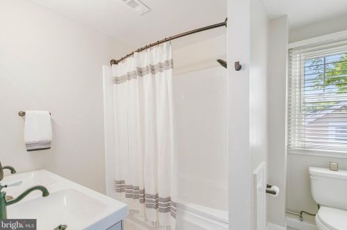 9111 Louis Ave, Silver Spring MD  20910-2129 exterior