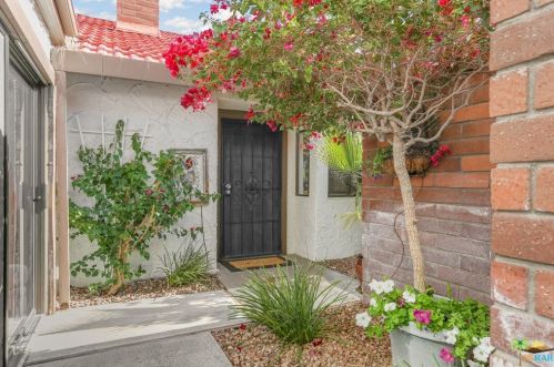 2365 Miramonte Cir, Palm Springs, CA 92264-5747