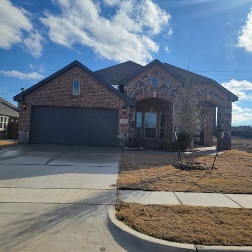 1332 Fox Glen Trl, Midlothian TX  76063-5753 exterior