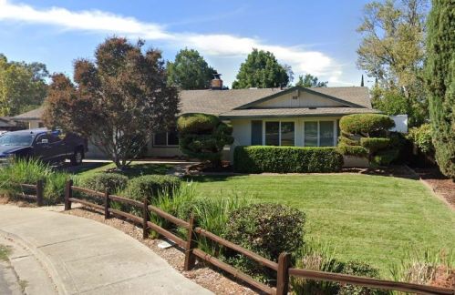 397 Hummingbird Ln, Livermore, CA 94551-6108