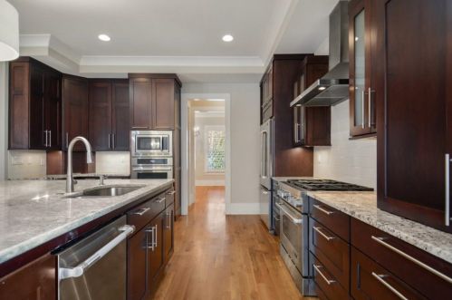 3896 Flowerland Dr, Atlanta GA  exterior