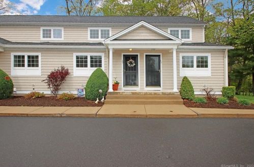 1163 Old Colony Rd, Wallingford CT  06492-1770 exterior