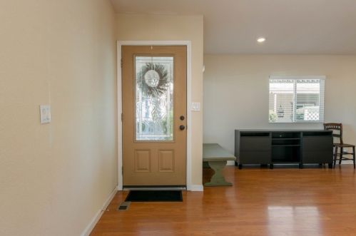 6116 Meiggs Ct, Citrus Heights, CA 95621-3564