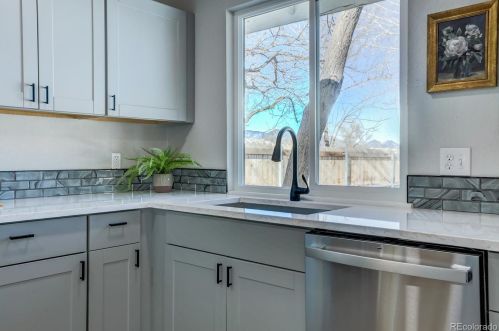 18479 60th Ave, Denver CO  80403-2112 exterior