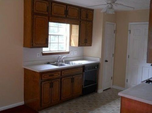 6154 Amberly Rd, Rex GA  30273-1230 exterior