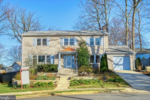 6006 5th Pl, Arlington, VA 22203-1011