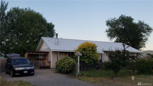 717 Hanford St, Disautel, WA 98841-9405