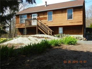 30 Ann Rd, Guilford, CT 06437-1574