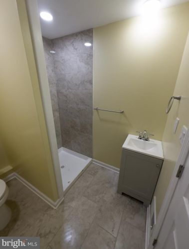 1732 State St, Trenton NJ  08609-2008 exterior