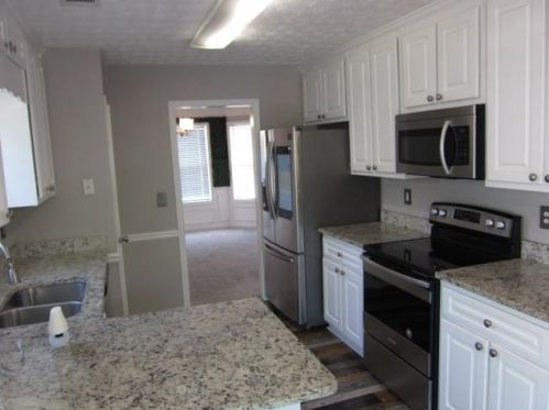 80 Pebble Brooke Ct, Porterdale, GA 30016-3011