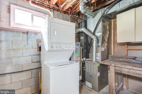 24 Pine Ave, Silver Spring MD 20912-4677 exterior