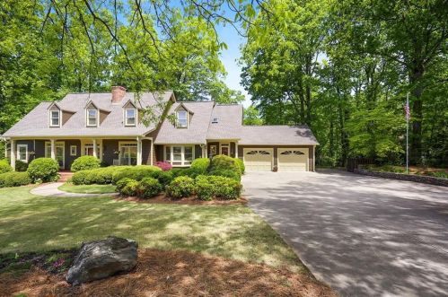 3561 Stone Dr, Marietta, GA 30062-1256