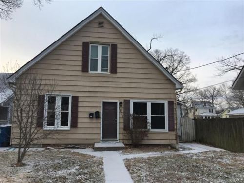 1871 Evergreen Ave, Alton, IL 62002-4753