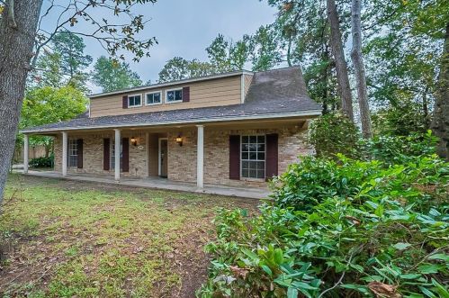 543 Braxton Bragg Ln, Conroe TX  77306 exterior