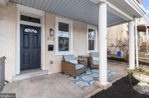 372 Lyceum Ave, Philadelphia, PA 19128-4817