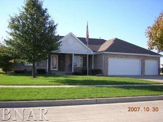 9 Shoal Creek Ct, Bloomington, IL 61704-8191