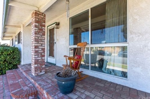 2204 165th St, Torrance, CA 90504-1802