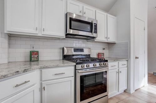 7700 Beaver Head Rd, Fort Worth TX  76137-5116 exterior