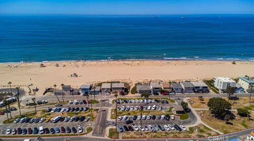 17158 Bluewater Ln, Huntington Beach, CA 92649-2930