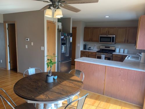 1329 Arneita St, Sycamore IL  60178-1155 exterior