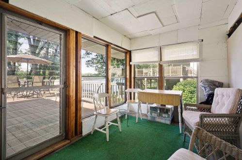 795 Heinel Dr, Saint Paul MN  55113-2152 exterior