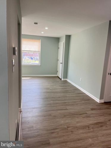 8720 Cottage St, Philadelphia PA  19136-2124 exterior