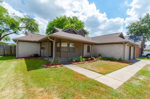 1806 Willowbend Dr, Deer Park, TX 77536-8905
