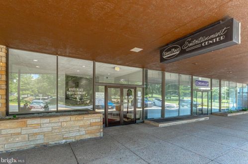 1121 Arlington Blvd, Arlington VA  22209-3215 exterior