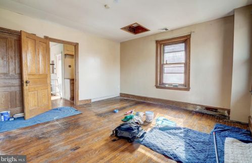 437 44 St, Philadelphia PA 19104-2910 exterior