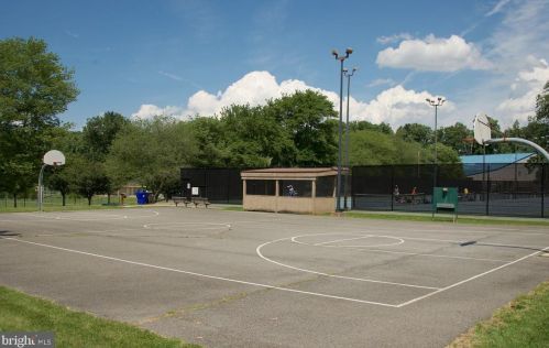 13713 Lockdale Rd, Silver Spring MD 20906-2117 exterior