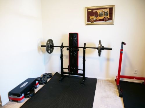 43113 Homestead St, Lancaster CA  93535-4837 exterior