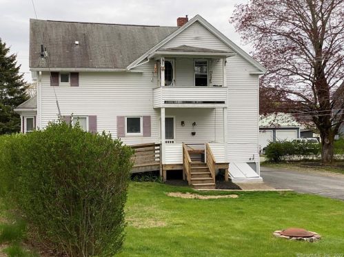 91 Smith St, Putnam, CT 06260-1134