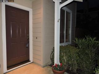 10767 Mckay Ln, Pleasanton, CA 94568-5509