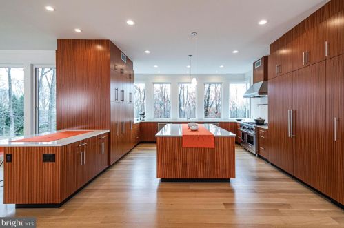 144 Drakes Corner Rd, Princeton NJ  08540-7519 exterior