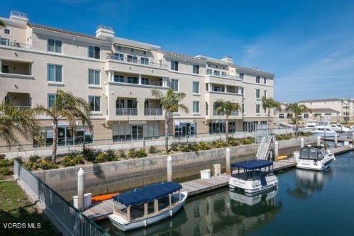 4320 Tradewinds Dr, Oxnard, CA 93035-1404