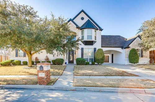 8401 Spence Ct, Fort Worth TX  76182-0900 exterior