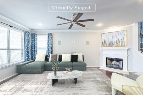 1020 King George Ln, Aubrey, TX 76227-7880