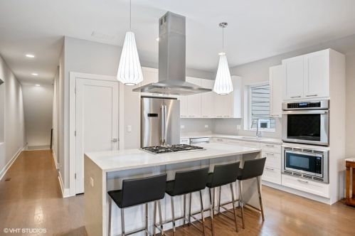 1627 Campbell Ave, Chicago, IL 60647-5204