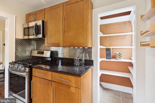 6409 Eastern Ave, Silver Spring MD  20912-4728 exterior