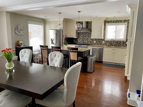 390 Castlewood Ln, Bannockburn IL  60015-3902 exterior