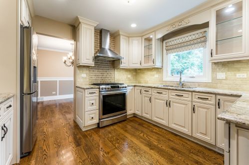 1502 Frank Ave, Bannockburn IL  60015-3523 exterior